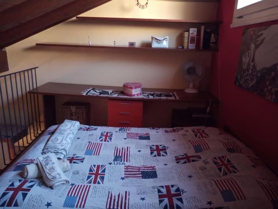 Mansarda Nel Cuore Di Bologna Bolonha Exterior foto